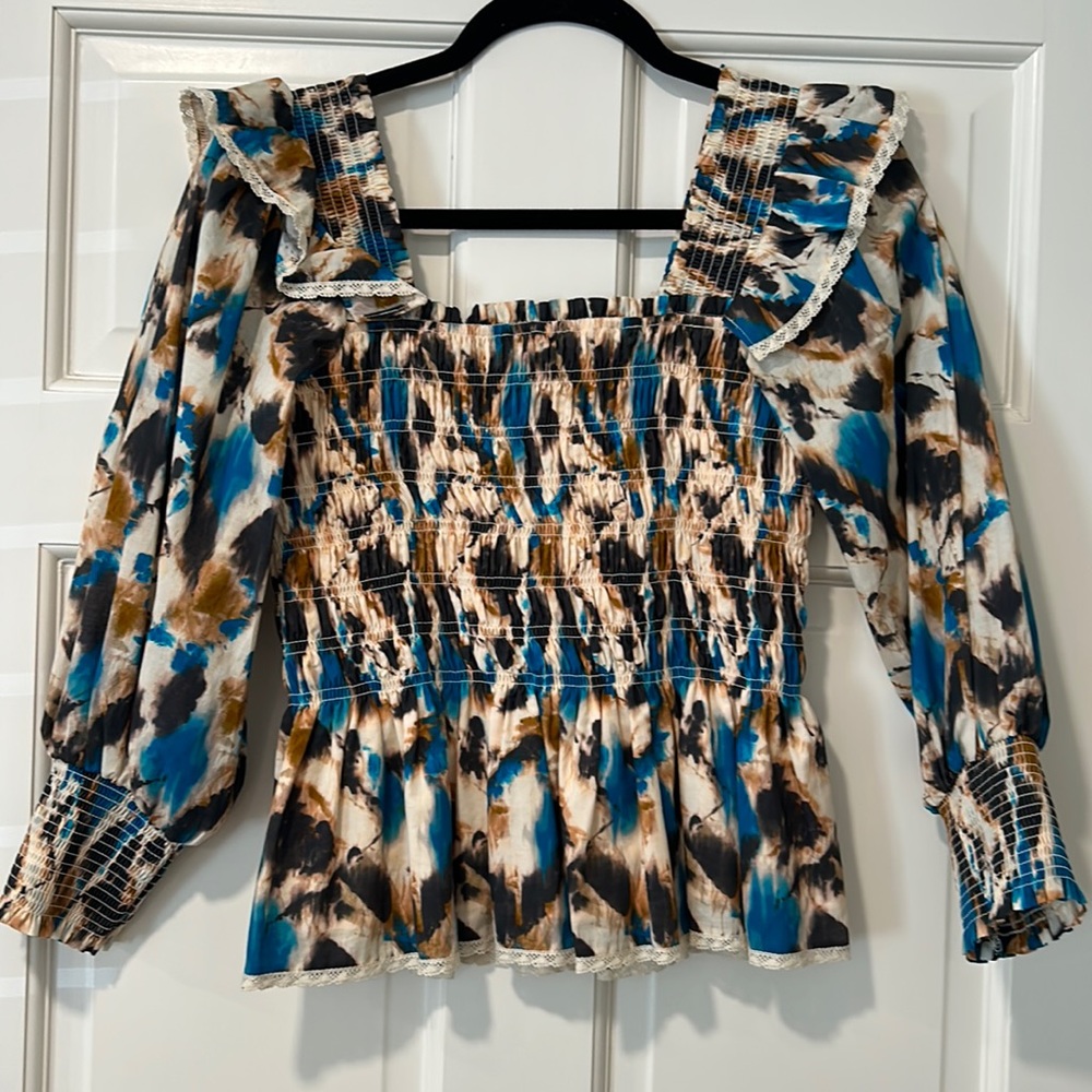 NWOT Hunter Bell Top